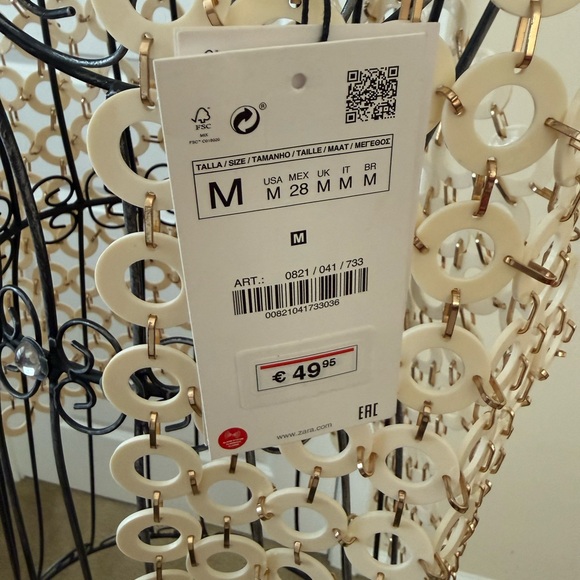 Zara Limited Edition Acrylic Ring Vest - Picture 7 of 7